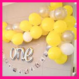 Gele ballonnen  width=