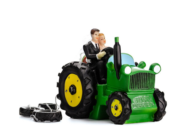 Cake topper Bruidspaar op tractor