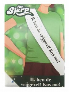 Funsjerp 'Ik ben vrijgezel, kus me' Funsjerp 'Ik ben vrijgezel, kus me'