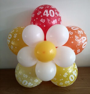 Ballonnenbloem DIY, 40 jaar rood/oranje Ballonnenbloem DIY, 40 jaar rood/oranje
